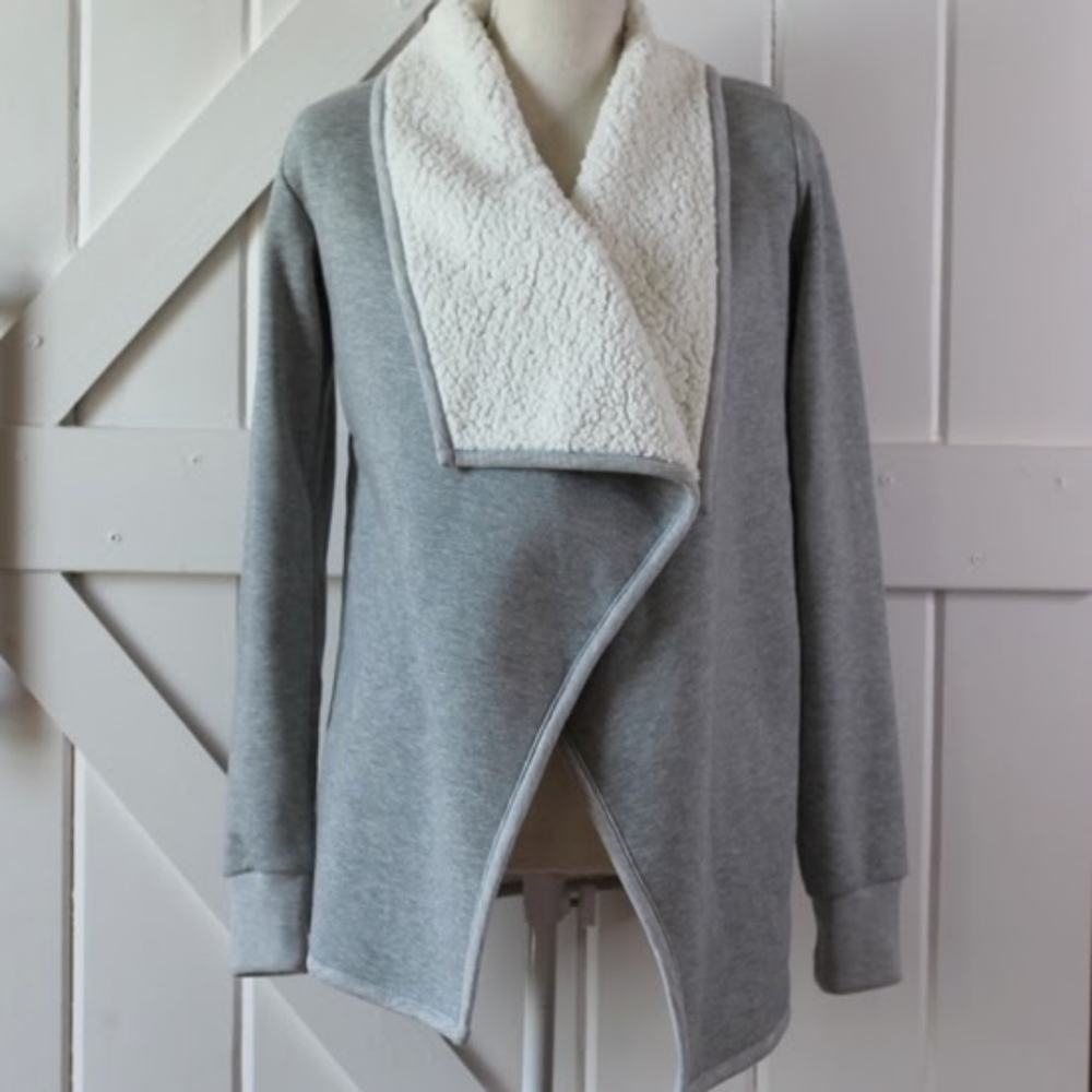 Abercrombie & Fitch Sherpa Long Sleeve Draped Cardigan Sweater XS